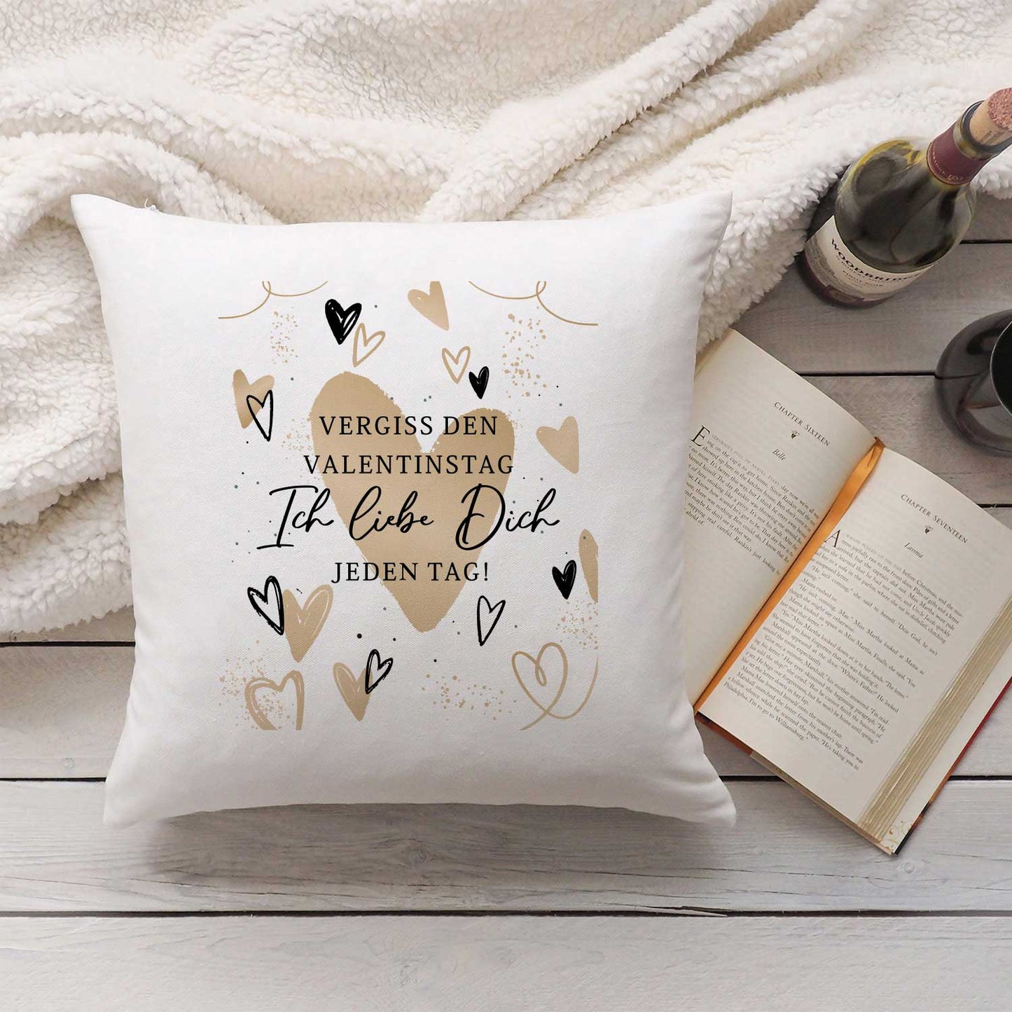 Bedrucktes Kissen mit Spruch Vergiss den Valentinstag