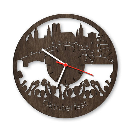 Wanduhr aus Holz Oktoberfest 2017
