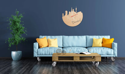 Wanduhr aus Holz Skyline Düsseldorf