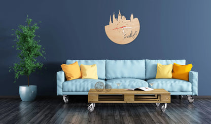Wanduhr aus Holz Skyline Frankfurt