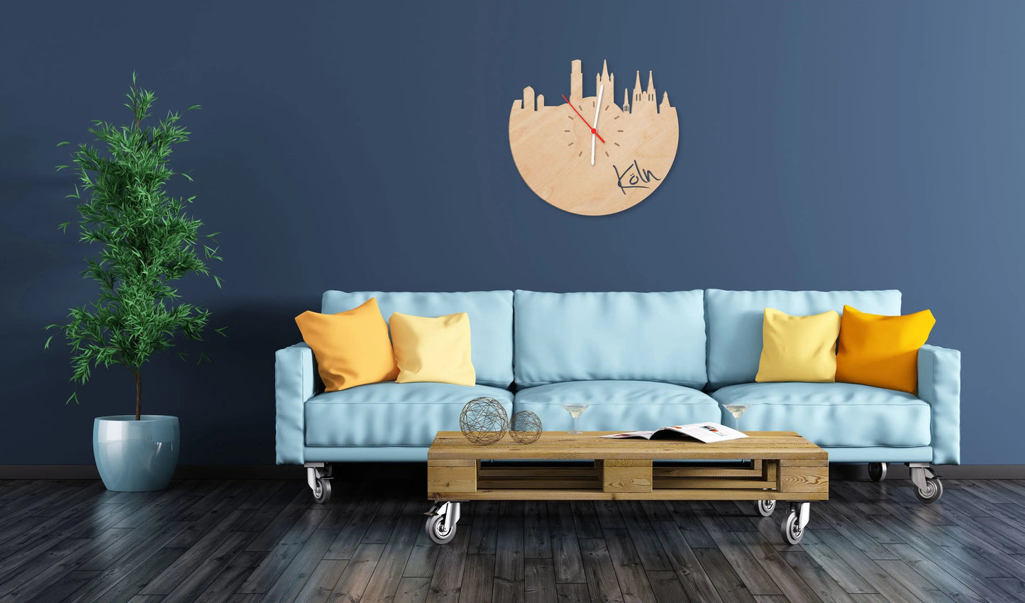 Wanduhr aus Holz Skyline Köln