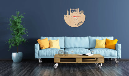 Wanduhr aus Holz Skyline London