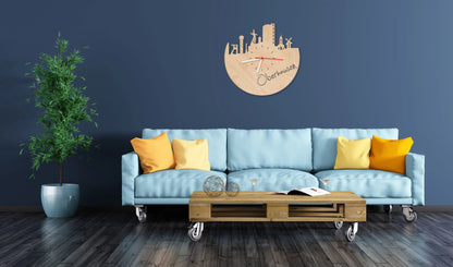 Wanduhr aus Holz Skyline Oberhausen
