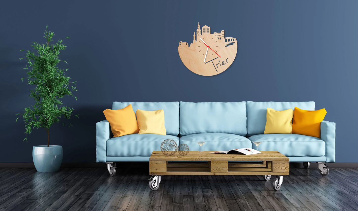 Wanduhr aus Holz Skyline Trier