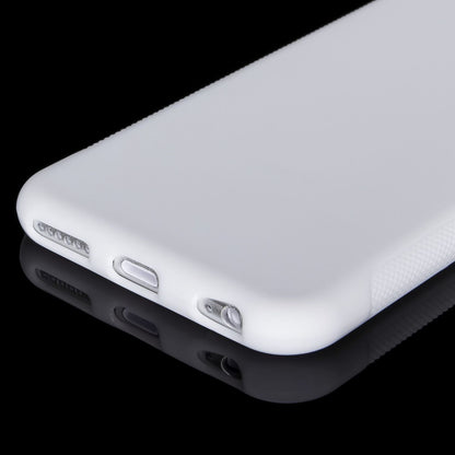NALIA Handyhülle kompatibel mit iPhone 6 6S, Ultra-Slim Silikon Case Cover Gummihülle, Matte Anti-Rutsch Schutz-Hülle Dünn, Etui Handy-Tasche Telefon-Schale Thin Back-Cover Smart-Phone Bumper - Weiß