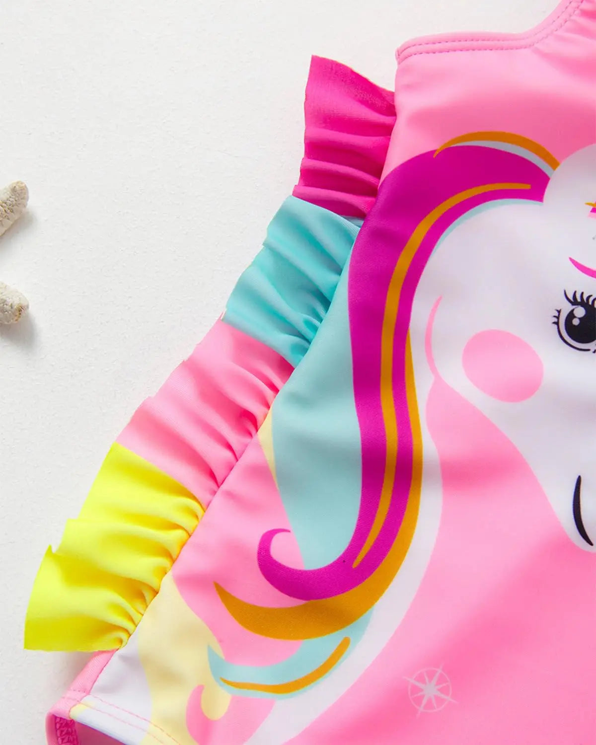 Rosa einteiler schwimmanzug mit 3d einhorn und regenbogenrüschen für mädchen von 2 bis 9 jahren