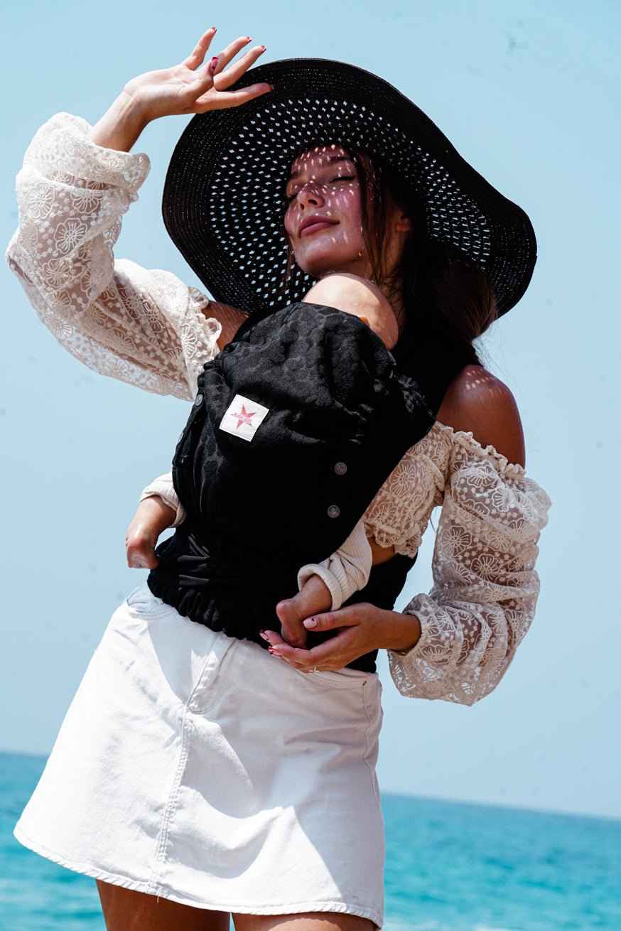 TaiTai Safari Black Beauty