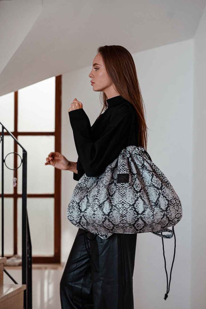 Mommy Bag Snake Monochrom