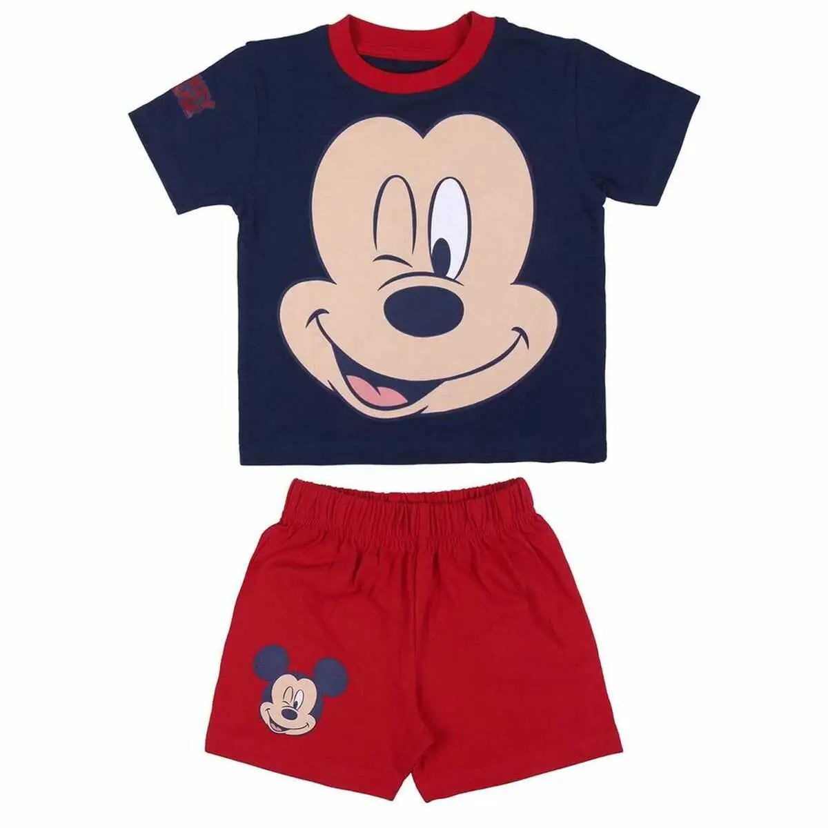 Schlafanzug für kinder mickey mouse rot mit navyblauem t-shirt und rotem rand sowie passenden shorts mit emblem